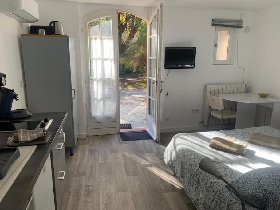 Apartment Independant En Rdc De Villa, Parking *